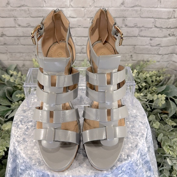 Charming Lady Gray Open Toe Multi-Band Low Wedge Dress Sandals WMS 11M🩶NWOT🩶 - Picture 9 of 10